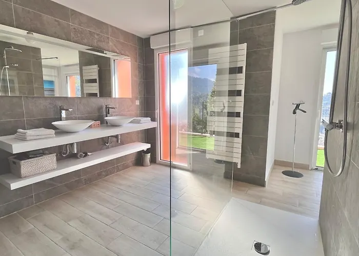 Cote D'azur Piscine Et فيلة *