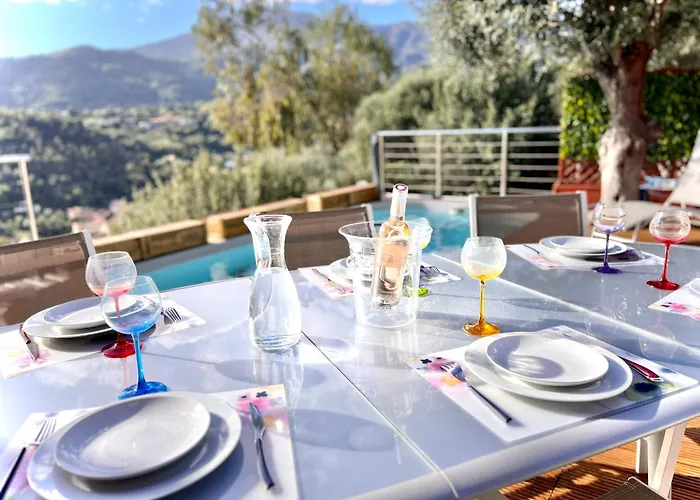 Cote D'azur Piscine Et مينتون