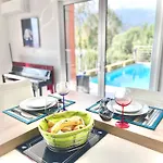 Cote D'azur Piscine Et מנטון