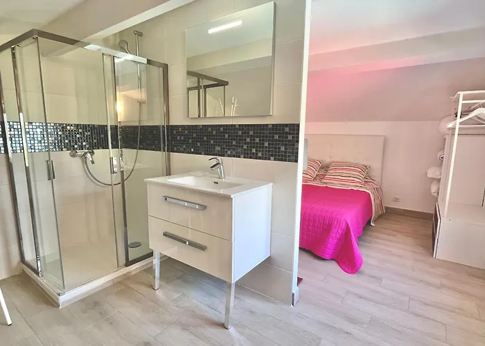 Côte D'azur Piscine Et *