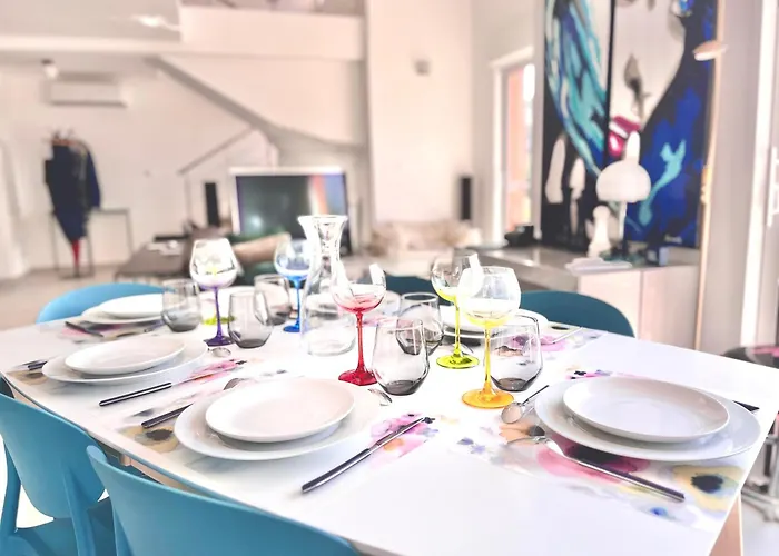 Côte D'azur Piscine Et * Menton